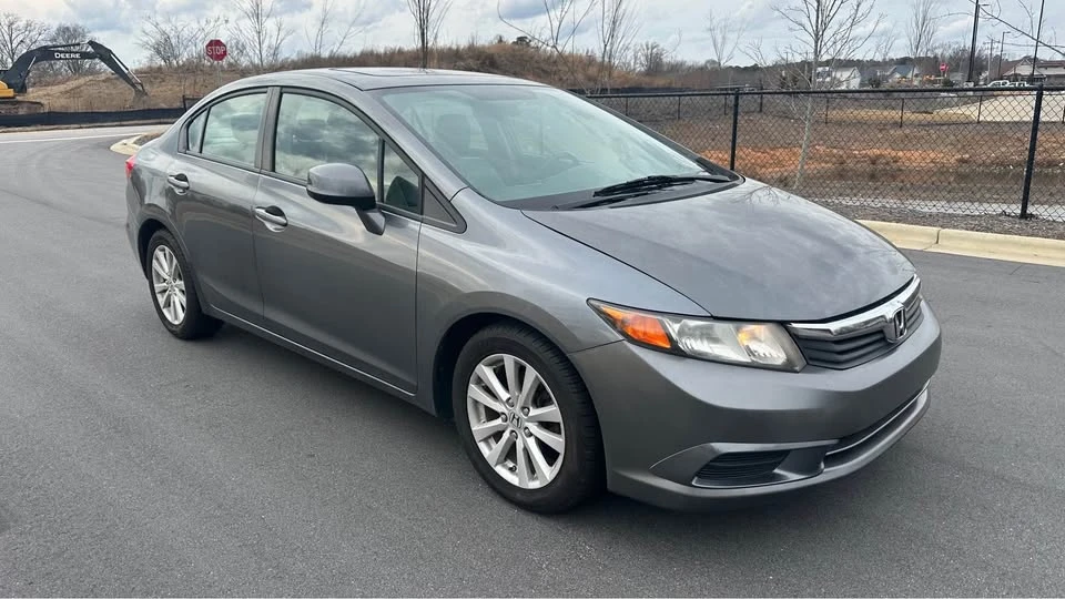 2012 Honda Civic 9th Gen - Image 2 of 13