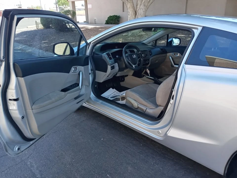 2012 Honda Civic 9th Gen - Image 9 of 17
