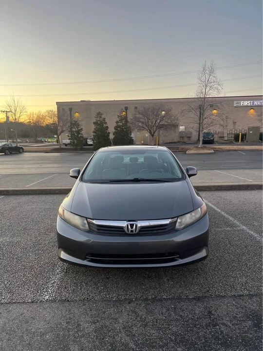 2012 Honda Civic 9th Gen - Image 3 of 8