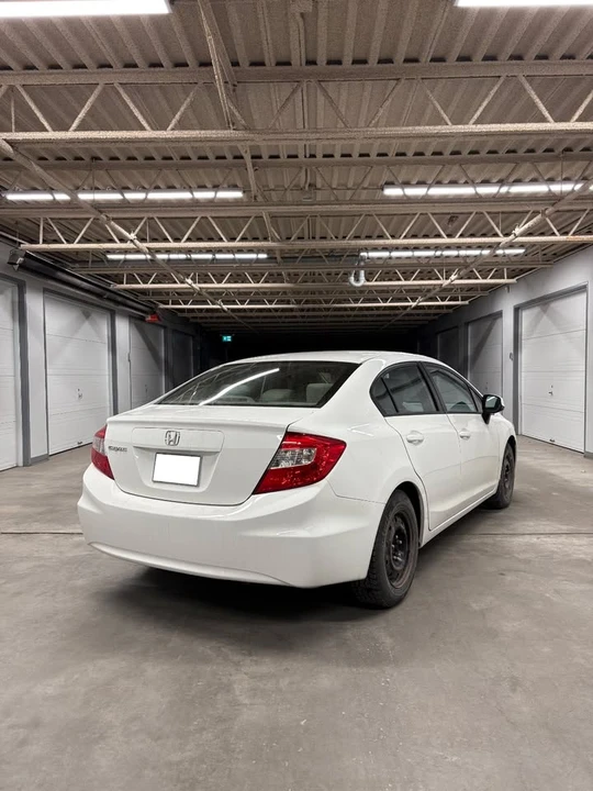 2012 Honda Civic 9th Gen - Image 4 of 13