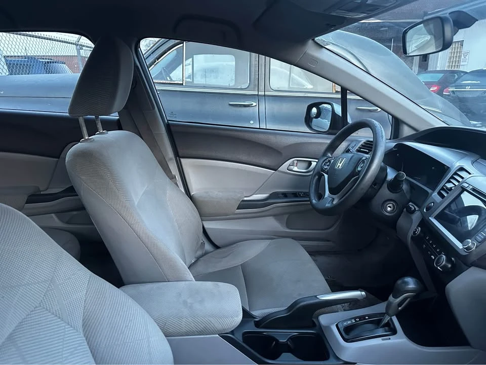 2012 Honda Civic 9th Gen - Image 9 of 10