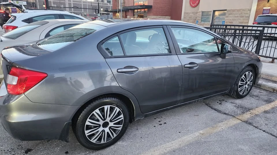 2012 Honda Civic 9th Gen - Image 3 of 5