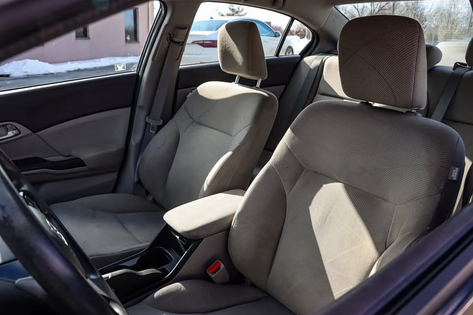 2012 Honda Civic 9th Gen - Image 9 of 11
