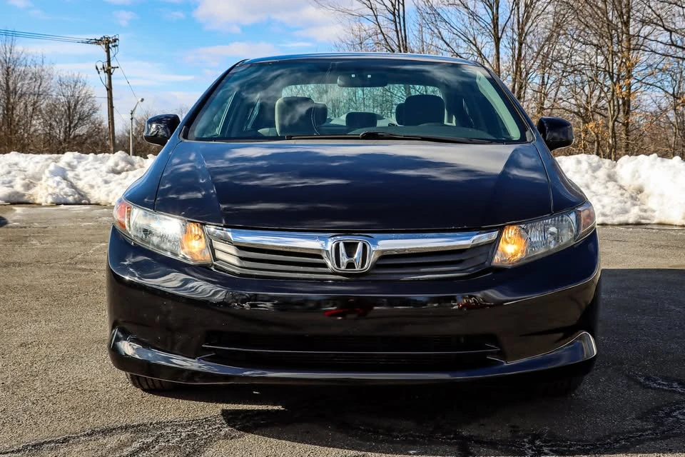 2012 Honda Civic 9th Gen - Image 2 of 11