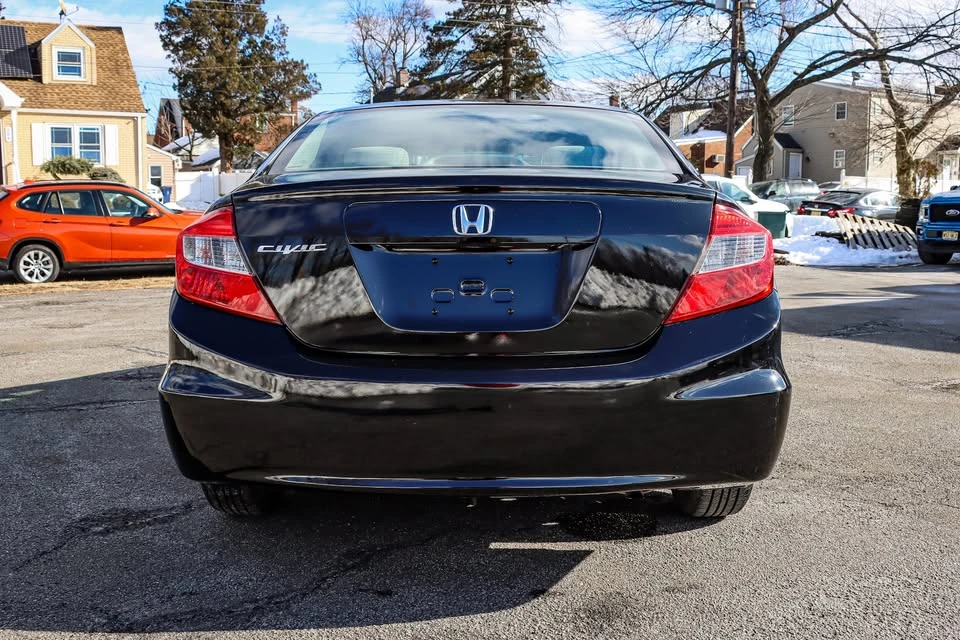 2012 Honda Civic 9th Gen - Image 5 of 11
