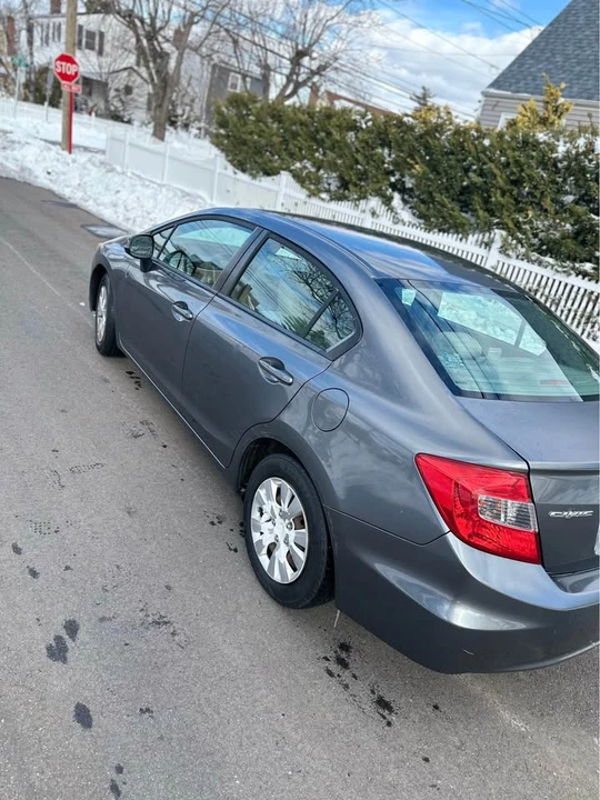 2012 Honda Civic 9th Gen - Image 2 of 8
