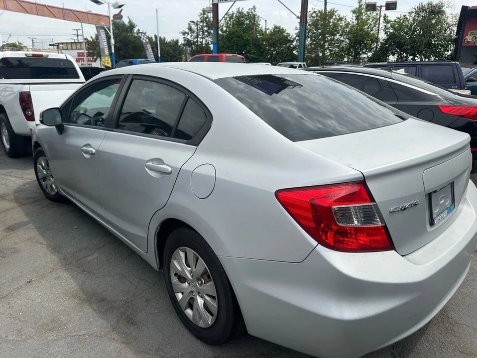 2012 Honda Civic 9th Gen - Image 3 of 4