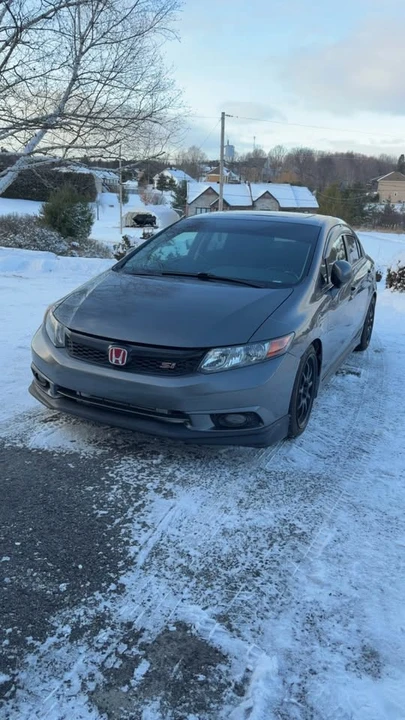 2012 Honda Civic 9th Gen - Image 2 of 4
