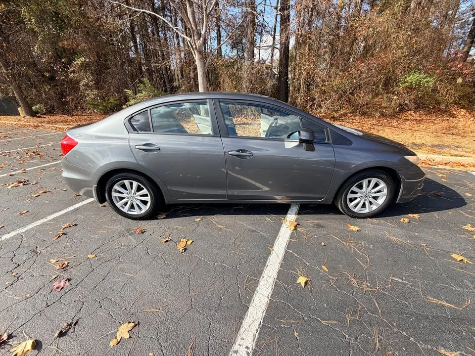 2012 Honda Civic 9th Gen - Image 9 of 15