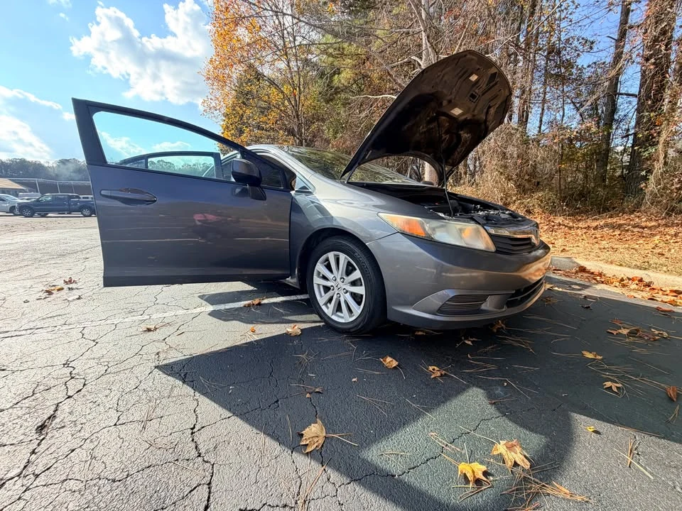2012 Honda Civic 9th Gen - Image 5 of 15