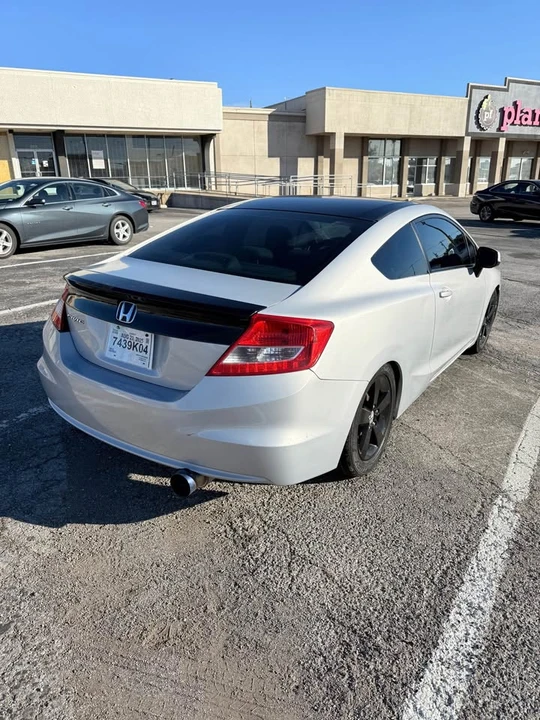2012 Honda Civic 9th Gen - Image 4 of 7