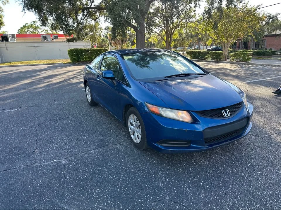 2012 Honda Civic 9th Gen - Image 2 of 7