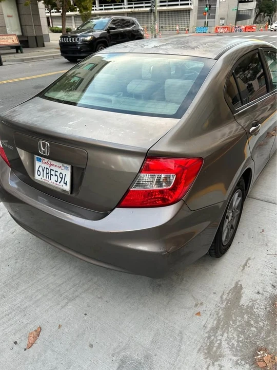 2012 Honda Civic 9th Gen - Image 2 of 7