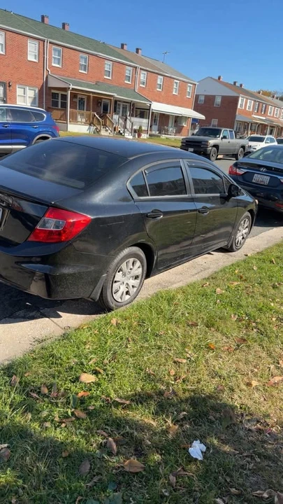 2012 Honda Civic 9th Gen - Image 2 of 8