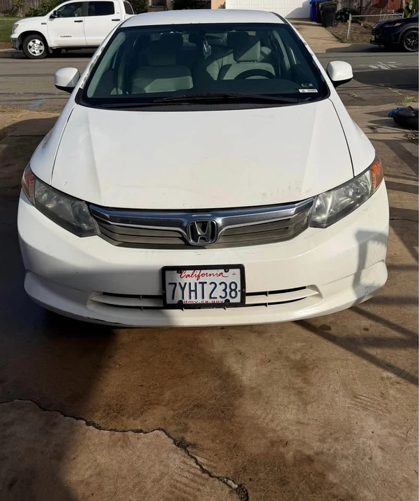 2012 Honda Civic 9th Gen - Image 3 of 8