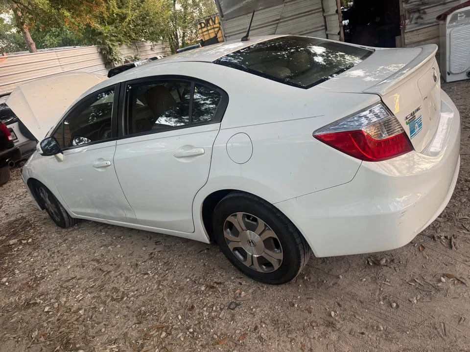 2012 Honda Civic 9th Gen - Image 3 of 18