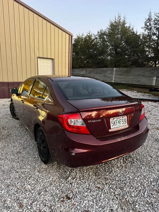 2012 Honda Civic 9th Gen - Image 2 of 6