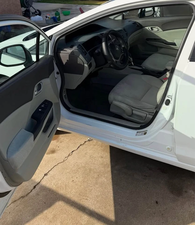 2012 Honda Civic 9th Gen - Image 5 of 8
