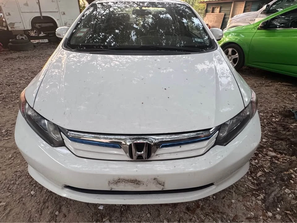 2012 Honda Civic 9th Gen - Image 2 of 18