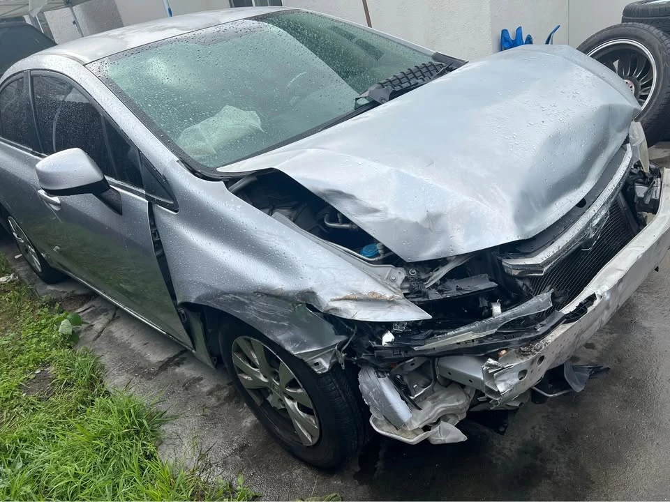 2012 Honda Civic 9th Gen - Image 2 of 8