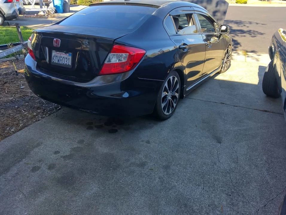 2012 Honda Civic 9th Gen - Image 4 of 4