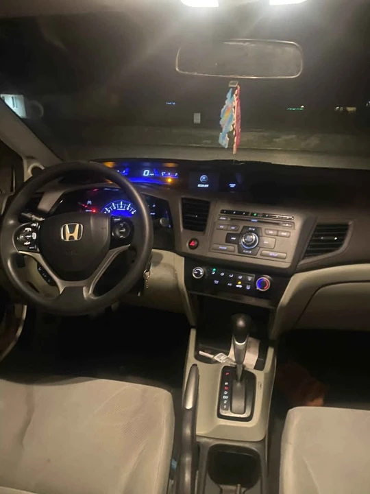 2012 Honda Civic 9th Gen - Image 4 of 4