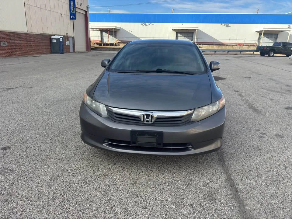 2012 Honda Civic 9th Gen - Image 3 of 10
