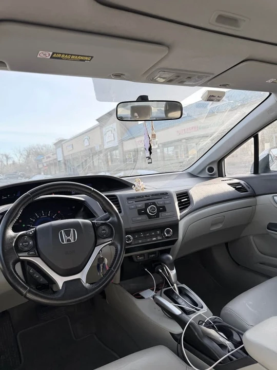 2012 Honda Civic 9th Gen - Image 5 of 8