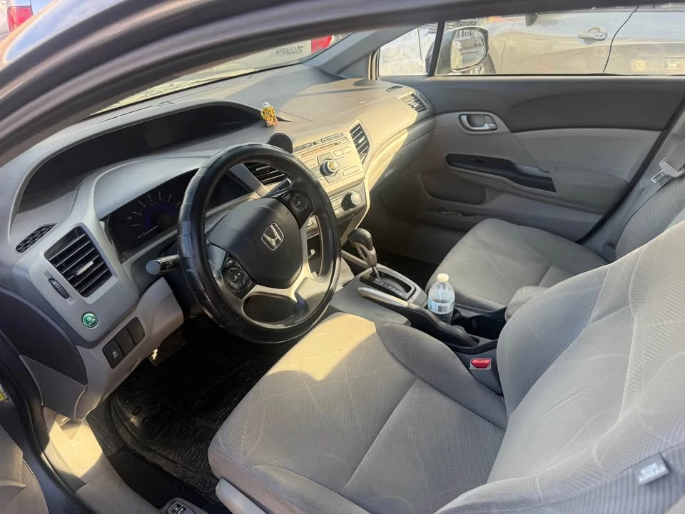 2012 Honda Civic 9th Gen - Image 3 of 10