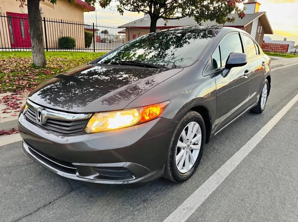 2012 Honda Civic 9th Gen - Image 3 of 11