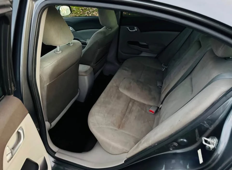 2012 Honda Civic 9th Gen - Image 8 of 11