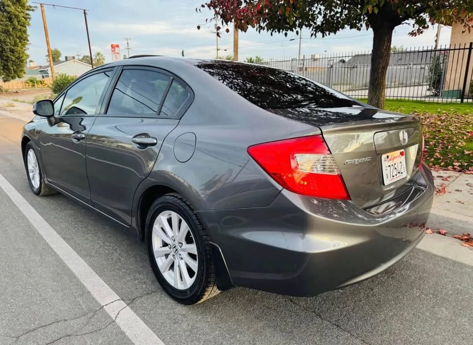 2012 Honda Civic 9th Gen - Image 4 of 11
