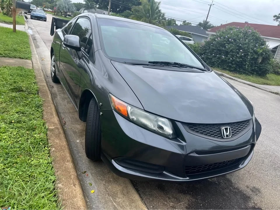 2012 Honda Civic 9th Gen - Image 5 of 6