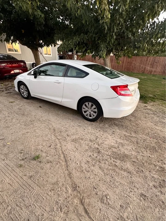 2012 Honda Civic 9th Gen - Image 2 of 6
