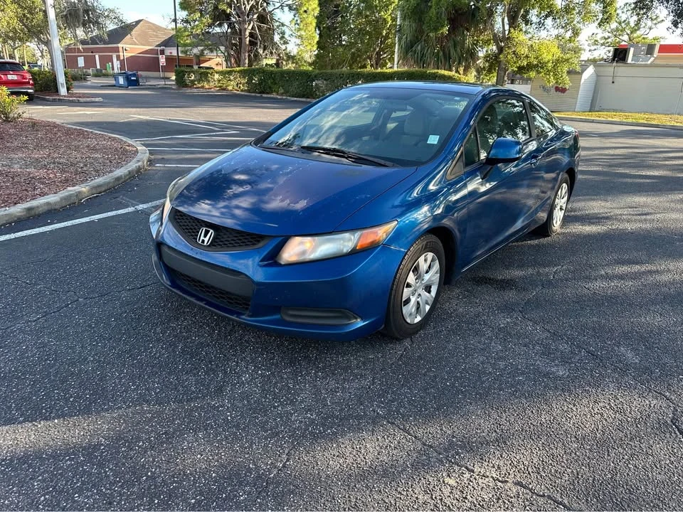 2012 Honda Civic 9th Gen - Image 2 of 7