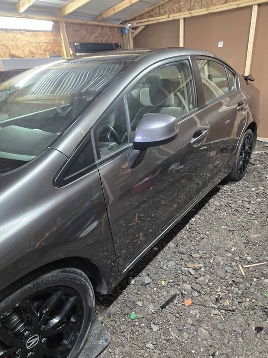 2012 Honda Civic 9th Gen - Image 10 of 15