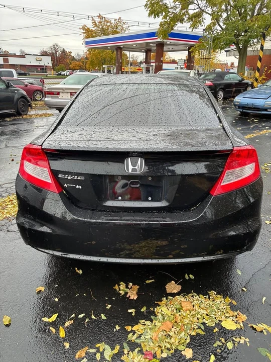 2012 Honda Civic 9th Gen - Image 3 of 5