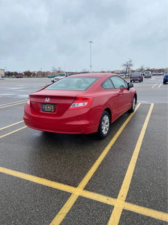 2012 Honda Civic 9th Gen - Image 2 of 11