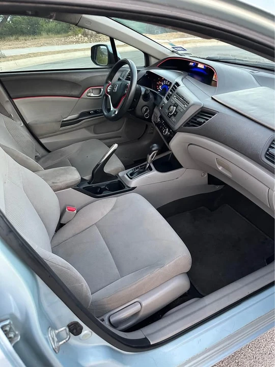 2012 Honda Civic 9th Gen - Image 9 of 10