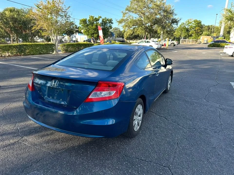 2012 Honda Civic 9th Gen - Image 3 of 7