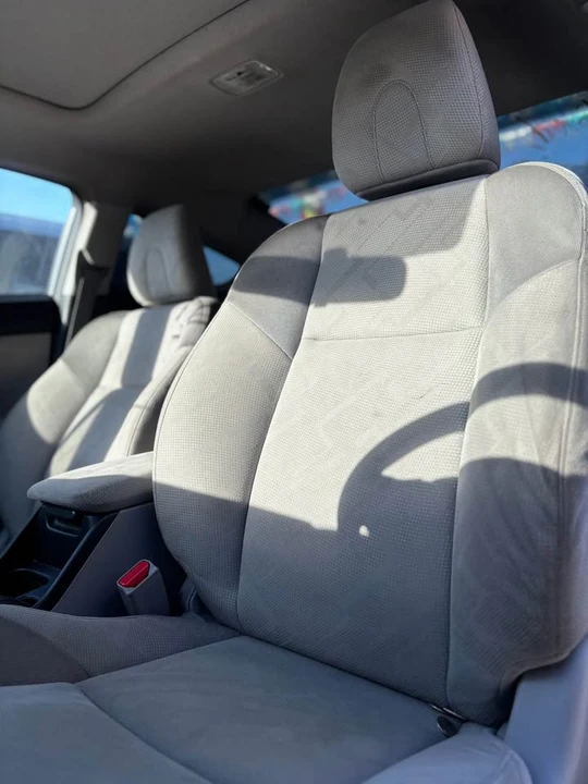 2012 Honda Civic 9th Gen - Image 3 of 5