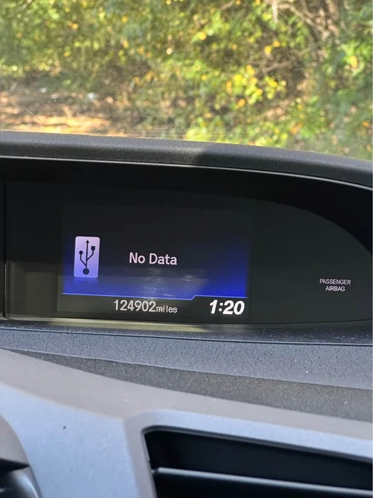 2012 Honda Civic 9th Gen - Image 5 of 8