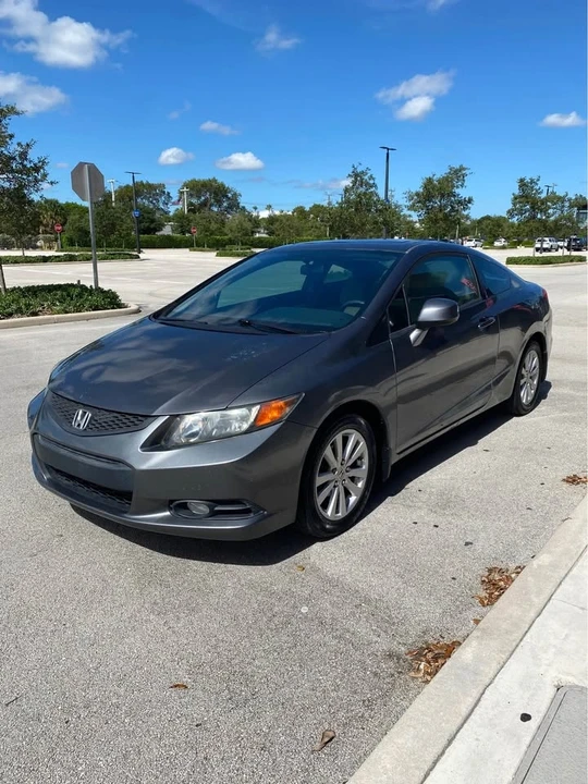 2012 Honda Civic 9th Gen - Image 3 of 8