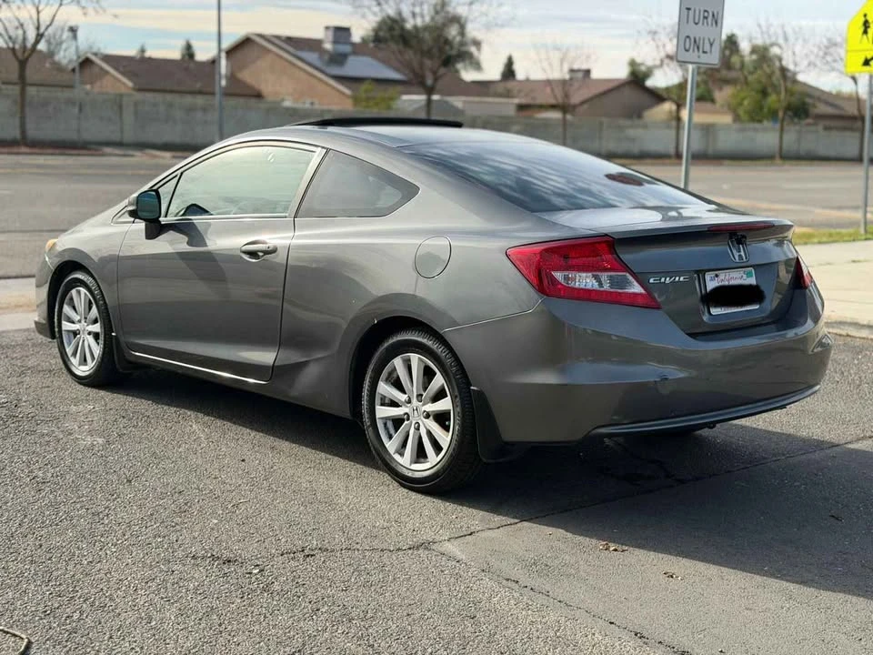 2012 Honda Civic 9th Gen - Image 9 of 11