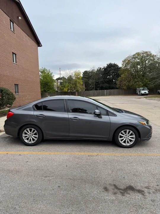 2012 Honda Civic 9th Gen - Image 6 of 13