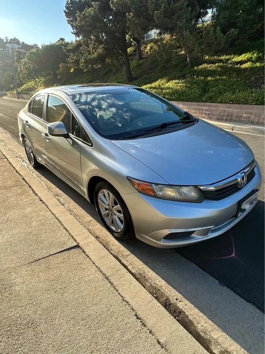 2012 Honda Civic 9th Gen - Image 6 of 10