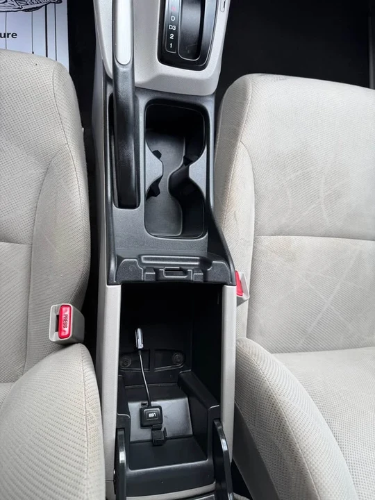 2012 Honda Civic 9th Gen - Image 11 of 19
