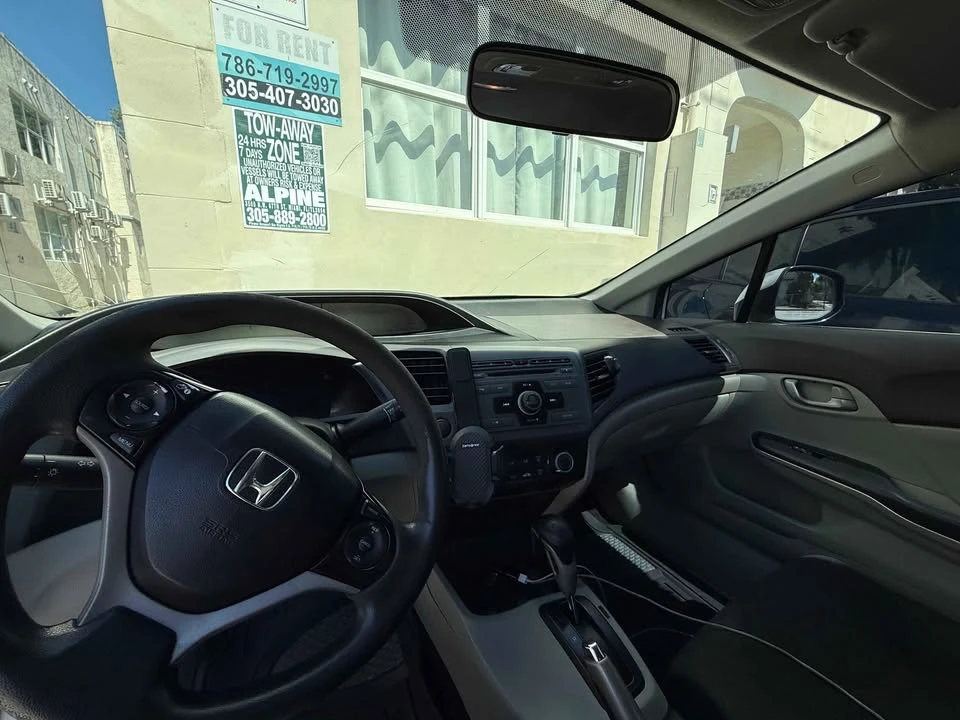 2012 Honda Civic 9th Gen - Image 9 of 19