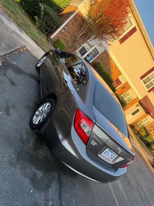 2012 Honda Civic 9th Gen - Image 5 of 8
