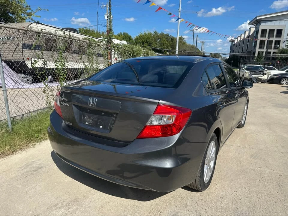 2012 Honda Civic 9th Gen - Image 2 of 8